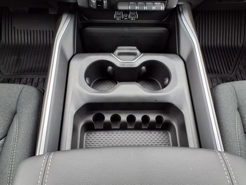 New 2025 RAM 1500 Big Horn AWD/4WD image 13
