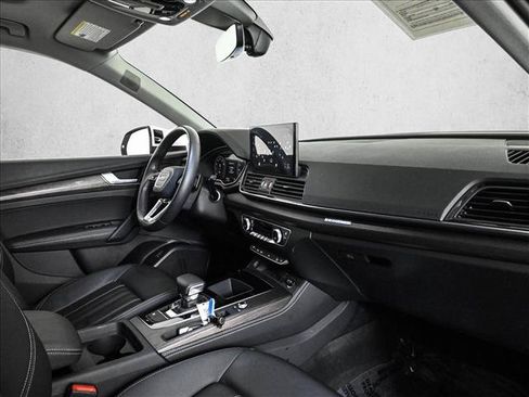 Used 2023 Audi Q5 2.0T Premium Plus w/ Premium Plus Package AWD/4WD image 23