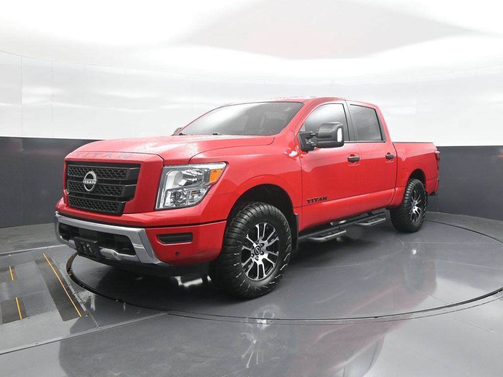 Used 2024 Nissan Titan SV w/ SV Convenience Package AWD/4WD image 3
