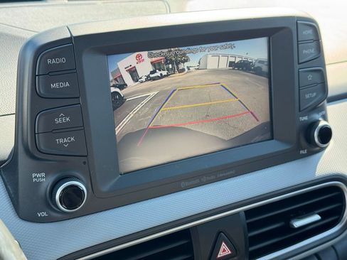 Used 2021 Hyundai Kona SEL FWD image 29