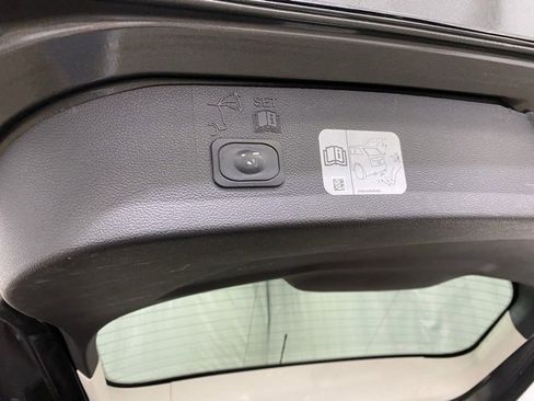 Used 2019 Ford Escape Titanium w/ U9j03 - Titanium Tow Package image 13