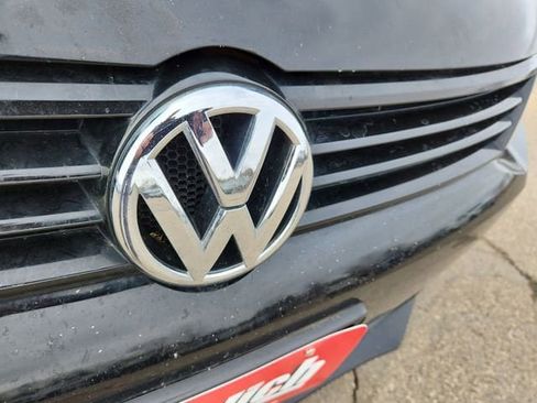 Used 2011 Volkswagen Jetta S image 26