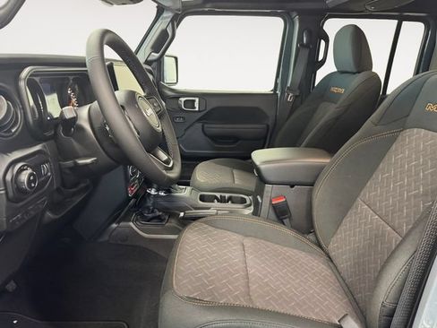 New 2026 Jeep Gladiator Mojave w/ Safety Group AWD/4WD image 8
