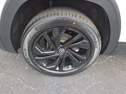 Used 2023 Volkswagen Atlas SE AWD/4WD image 9