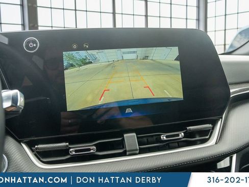 Used 2025 Chevrolet Equinox LT FWD image 10