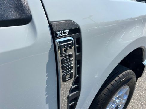 Used 2025 Ford F250 XLT AWD/4WD image 38
