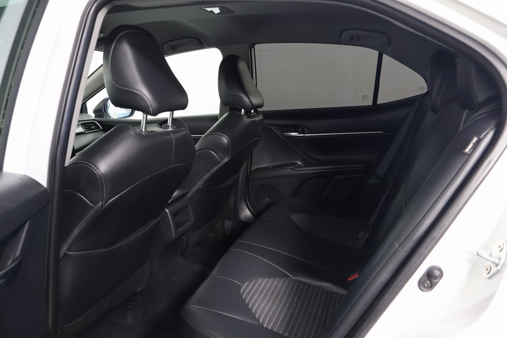Used 2023 Toyota Camry SE FWD image 11