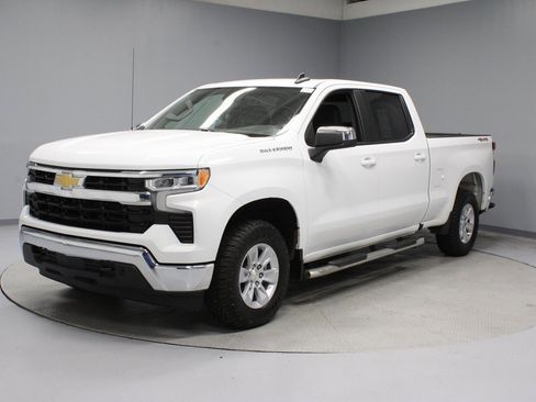 Used 2024 Chevrolet Silverado 1500 LT image 8