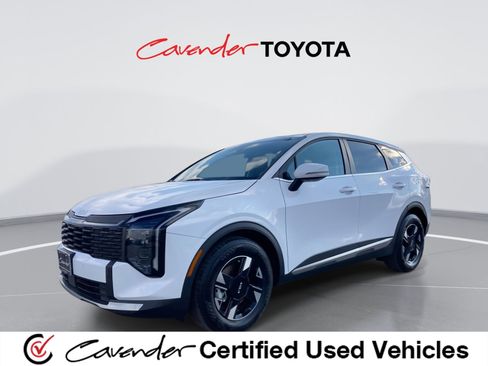 Used 2026 Kia Sportage LX w/ LX Convenience Package image 1