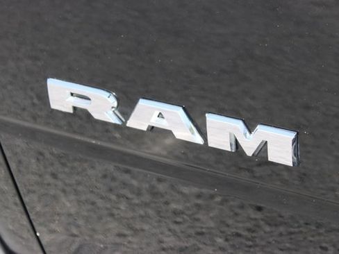Used 2024 RAM 3500 Big Horn AWD/4WD image 17