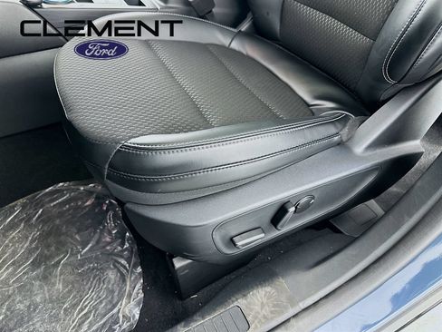 New 2025 Ford Escape SE FWD image 26