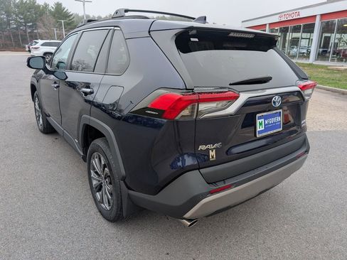 Used 2022 Toyota RAV4 Limited image 3