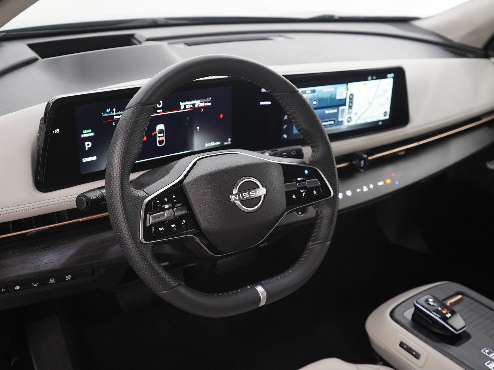 Used 2023 Nissan Ariya AWD image 21
