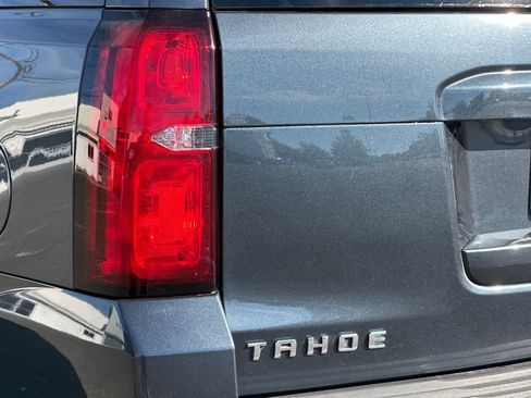 Used 2019 Chevrolet Tahoe LT w/ Luxury Package AWD/4WD image 28