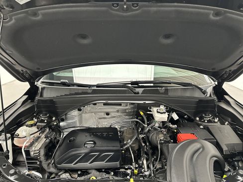 Used 2023 Chevrolet TrailBlazer RS w/ Technology Package image 38