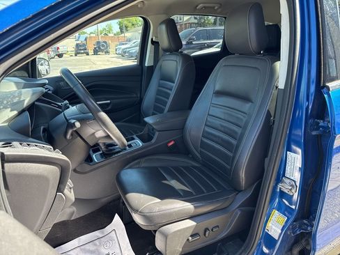 Used 2019 Ford Escape SEL AWD/4WD image 2