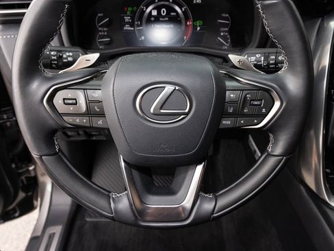 Used 2024 Lexus LX 600 4WD w/ Luxury Package image 26