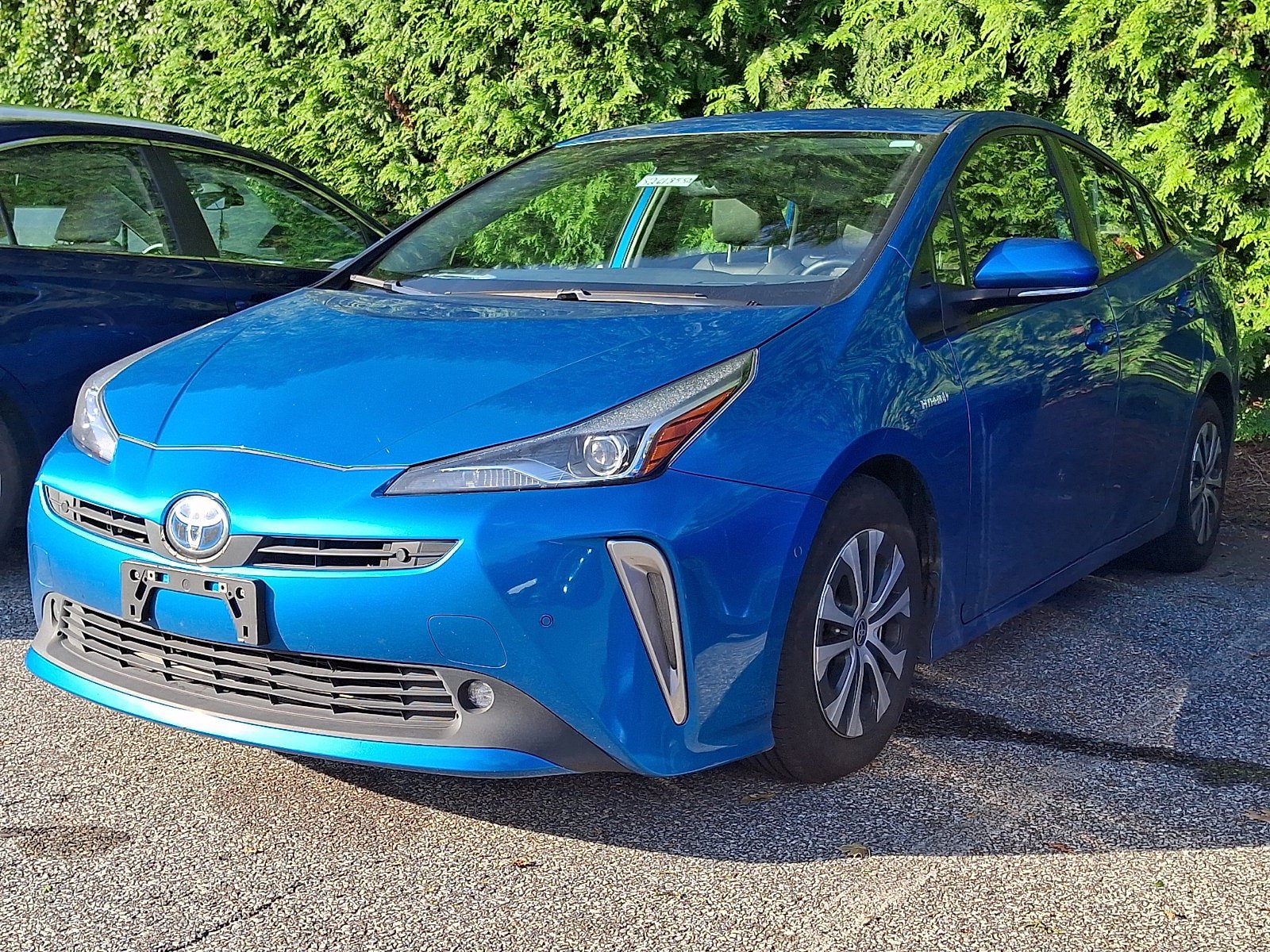 Used 2022 Toyota Prius XLE w/ Advanced Technology Package AWD/4WD image 3