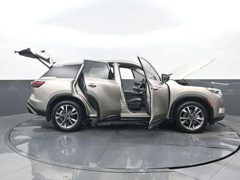 Used 2023 INFINITI QX60 Luxe w/ Performance Audio Package AWD/4WD image 35