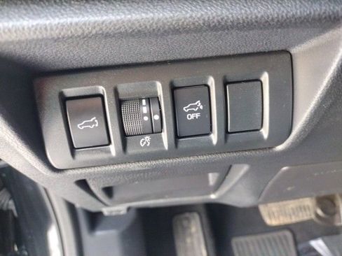 Used 2023 Subaru Outback Limited image 36