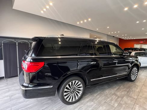 Used 2019 Lincoln Navigator L Reserve w/ Cargo Package AWD/4WD image 16