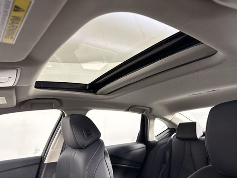 Certified 2025 Acura TLX w/ Technology Package image 20