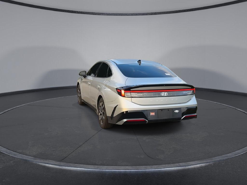 Used 2024 Hyundai Sonata SEL FWD image 7
