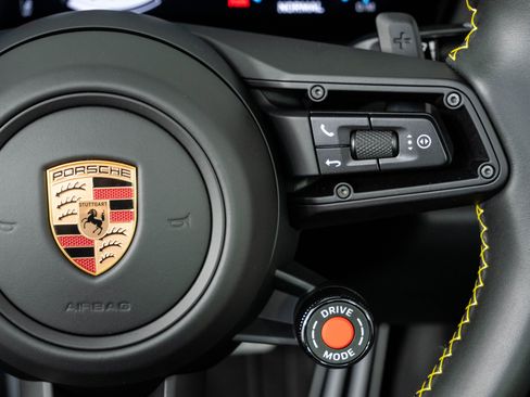 Certified 2026 Porsche 911 Targa 4 GTS AWD/4WD image 11