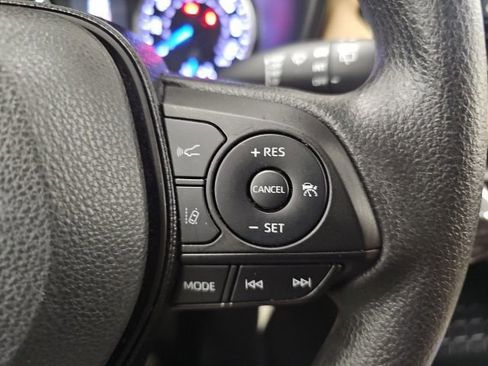 Used 2021 Toyota RAV4 LE image 20