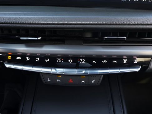 Used 2024 Cadillac XT4 Premium Luxury w/ Cold Weather Package image 21