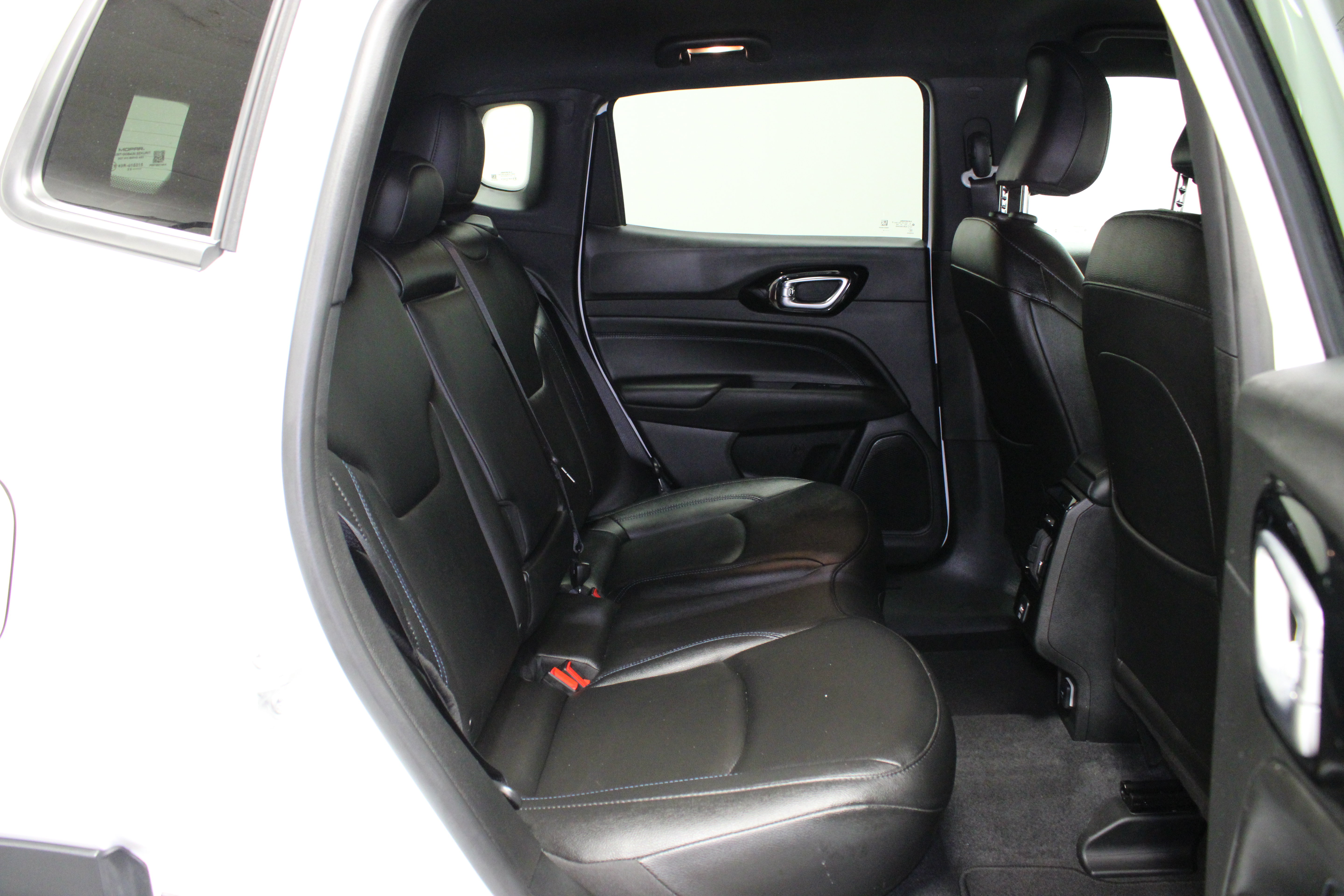 Used 2026 Jeep Compass Limited AWD/4WD image 17