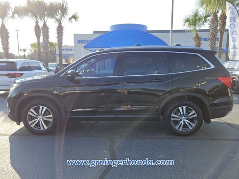 Used 2017 Honda Pilot EX-L image 2