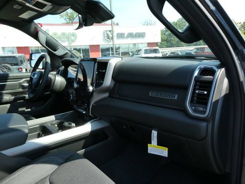 New 2026 RAM 1500 Big Horn AWD/4WD image 10