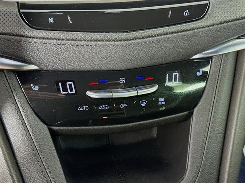 Used 2023 Cadillac XT5 Premium Luxury image 19