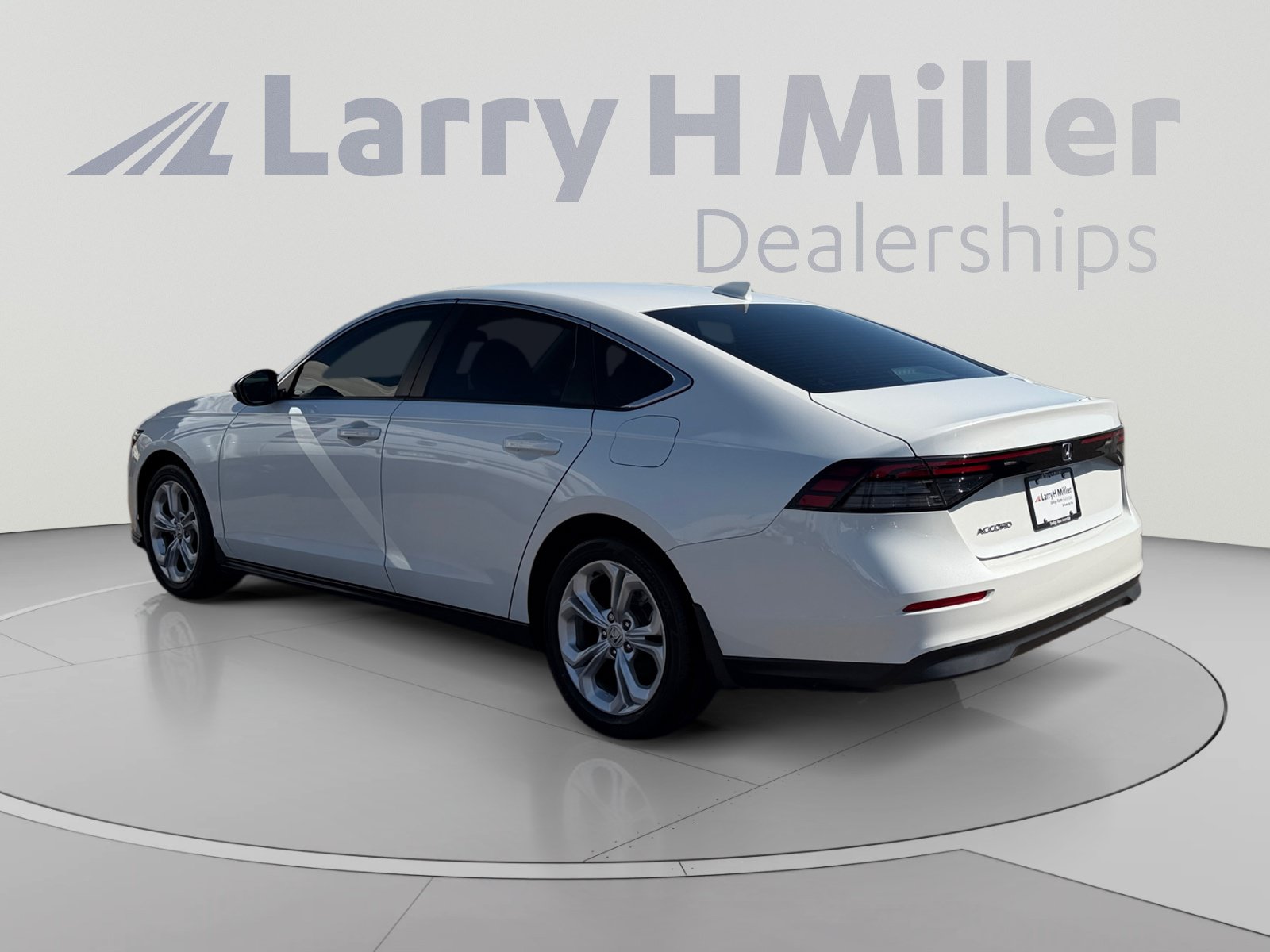 Used 2024 Honda Accord LX image 3