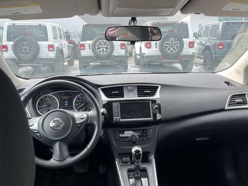 Used 2019 Nissan Sentra SV image 15