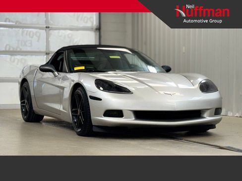 Used 2005 Chevrolet Corvette Convertible w/ Preferred Equipment Group RWD image 1