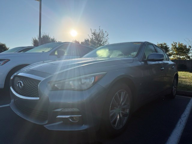 Used 2015 INFINITI Q50 Premium w/ Navigation Package AWD/4WD image 2