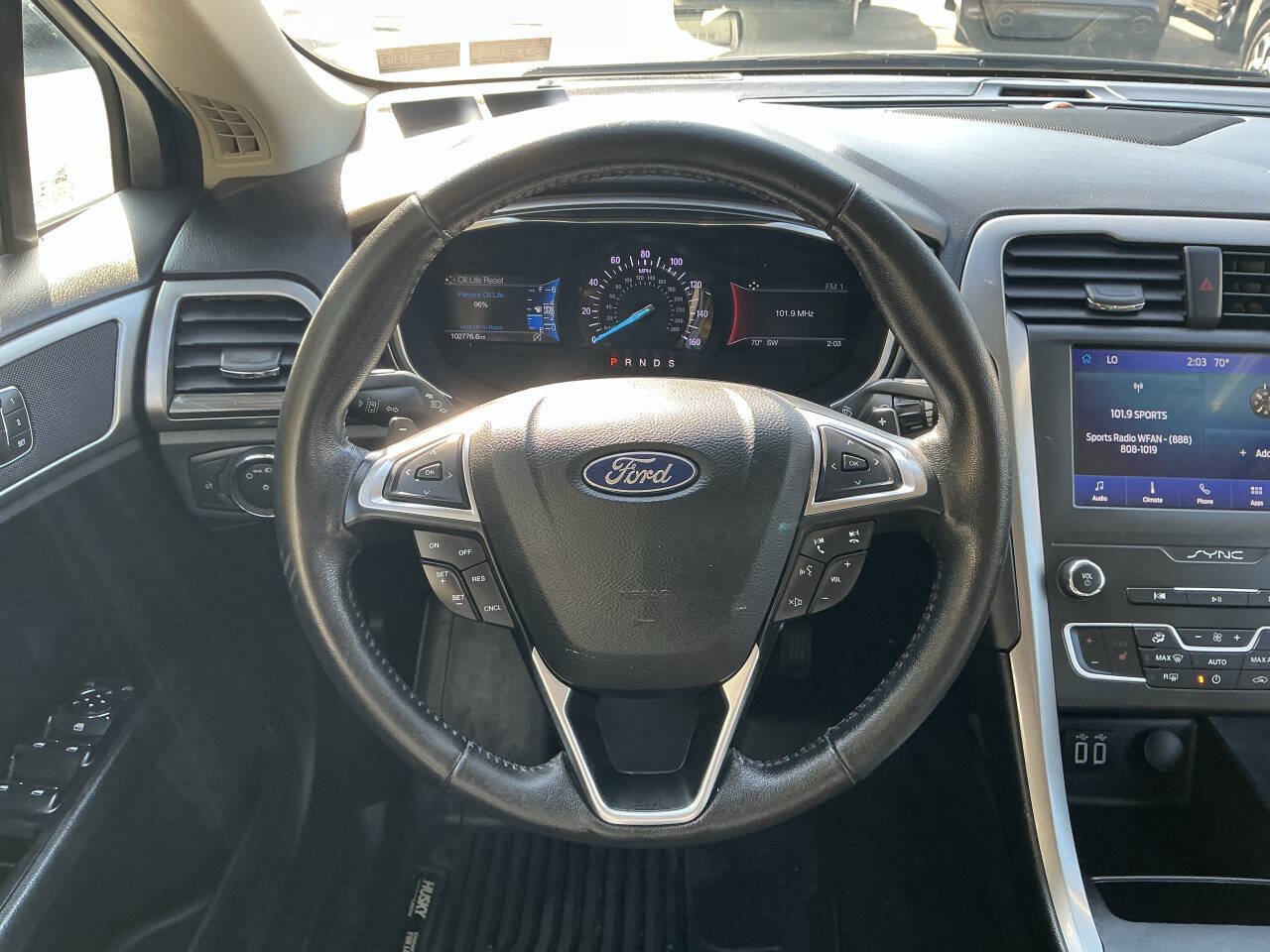 Used 2019 Ford Fusion SEL FWD image 25