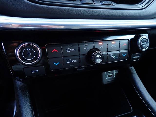 Used 2022 Jeep Compass Limited AWD/4WD image 19