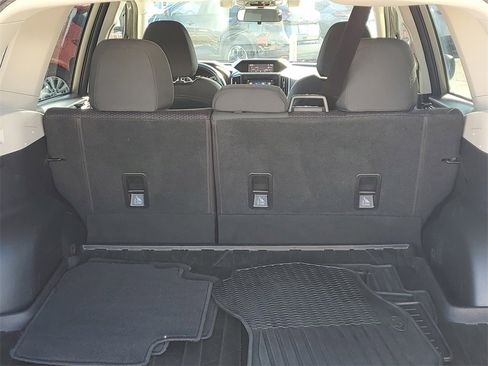 Used 2020 Subaru Forester Premium image 7