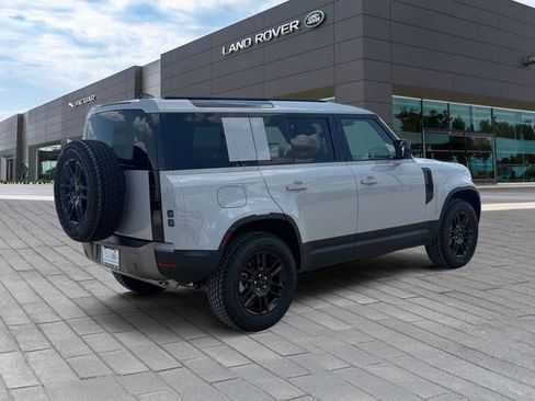 New 2026 Land Rover Defender 110 S AWD/4WD image 5