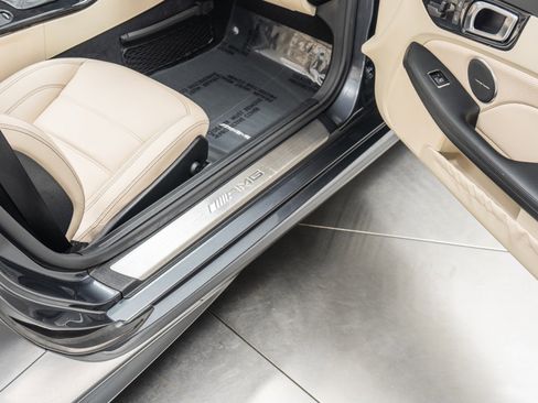 Used 2015 Mercedes-Benz SLK 55 AMG image 30