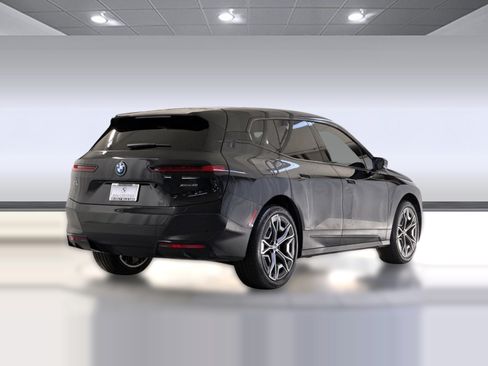 Certified 2025 BMW iX xDrive50 w/ Premium Package AWD/4WD image 9