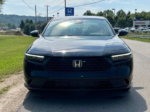 Used 2024 Honda Accord EX image 2