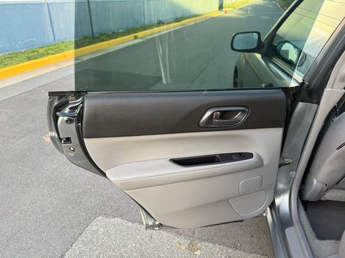 Used 2007 Subaru Forester 2.5X AWD/4WD image 17