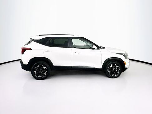 Used 2025 Kia Seltos S image 10