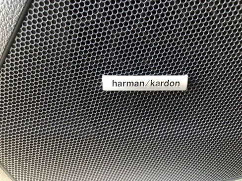 Used 2016 Subaru Forester 2.5i Touring w/ Eyesight & Navigation System image 17