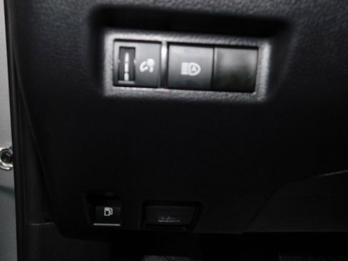 Used 2024 Toyota RAV4 XLE image 21