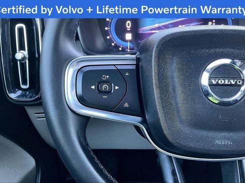 Certified 2023 Volvo XC40 B5 Ultimate w/ Protection Package Premier image 26